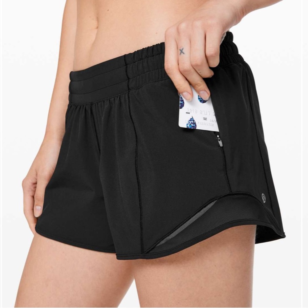 Lululemon Hotty Hot Short II *Long 4" Black Size 0